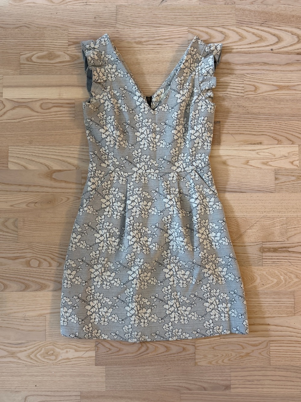 Anthropologie Tabitha Gray and White Floral Lace Sheath Dress